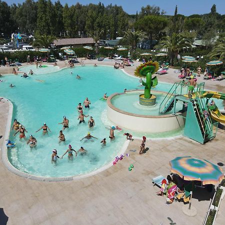 Happy Camp Mobile Homes In Camping Village Free Time Marina Di Bibbona Exterior foto